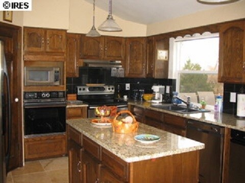 Kitchen - 2912 McIntosh Dr