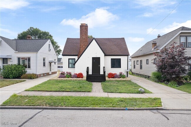 Building Photo - 5244 W 49th St