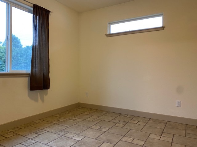 Building Photo - 1245 Spear Ave