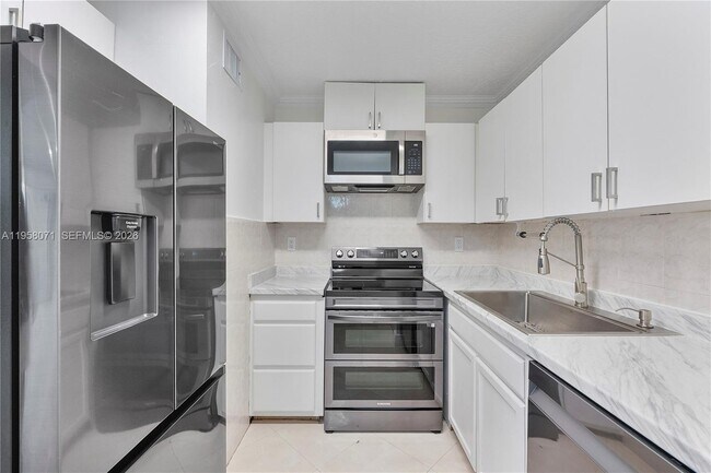 Building Photo - 8050 NW 8th St