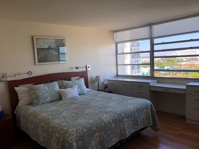 Foto del edificio - 7135 Collins Ave
