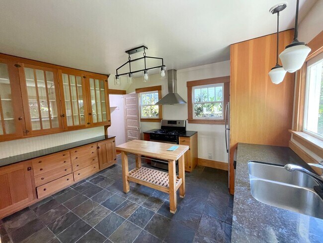 Foto del edificio - 2319 N 55th St