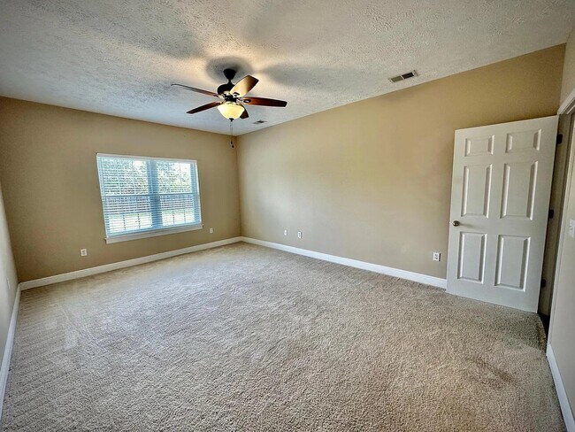 Building Photo - 1305 Sutherland Ct