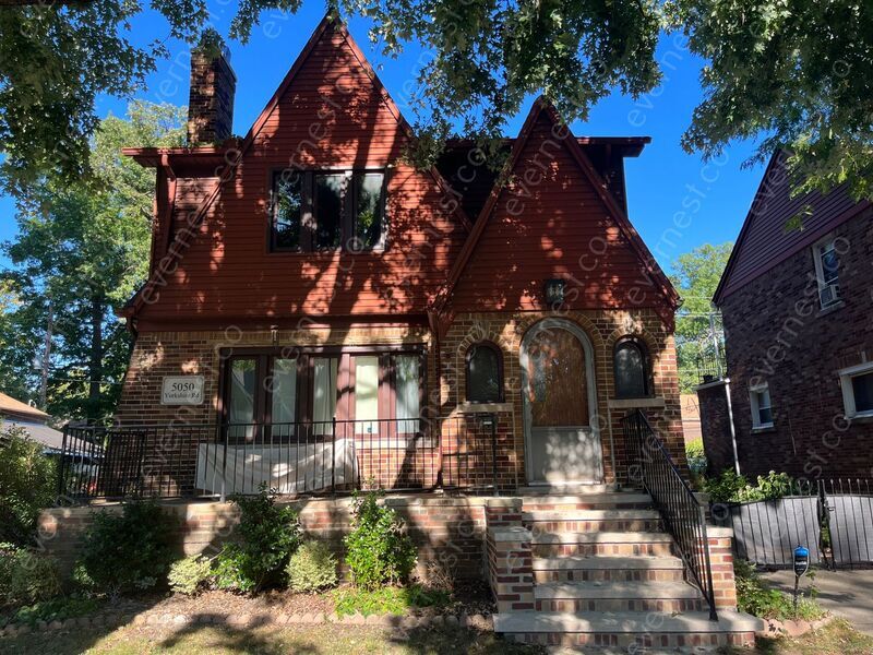 Primary Photo - 5050 Yorkshire Rd