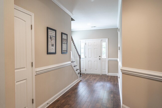 Foto del edificio - 749 Legacy Lakes Way