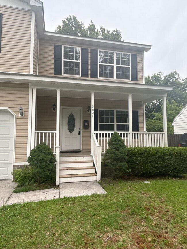 Building Photo - Spacious 4-Bedroom Home Near Base – No Tun...