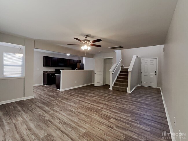 Foto del edificio - 828 Georgia Oak Ln