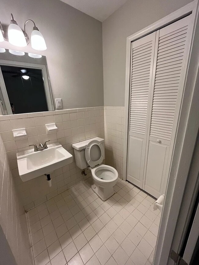 Foto del edificio - 3801 Carpenter Dr