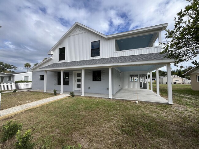 Building Photo - 119 Dixwood Ave