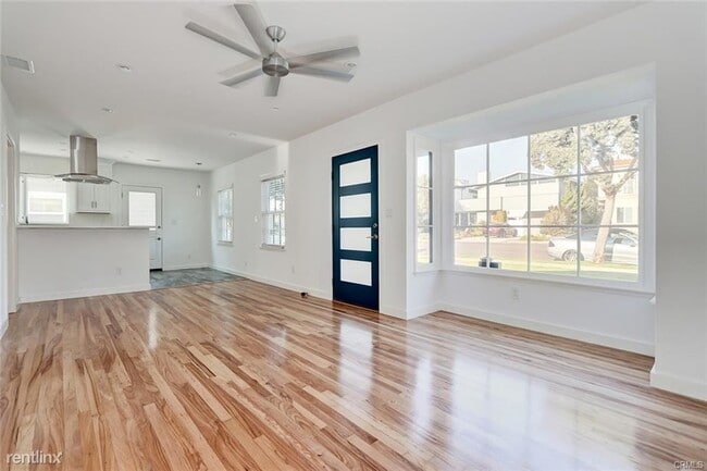 Building Photo - 3 br, 1 bath House - 326 Avenue F