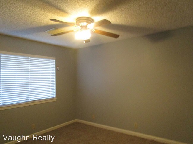 Building Photo - 229 S Richmond Rd