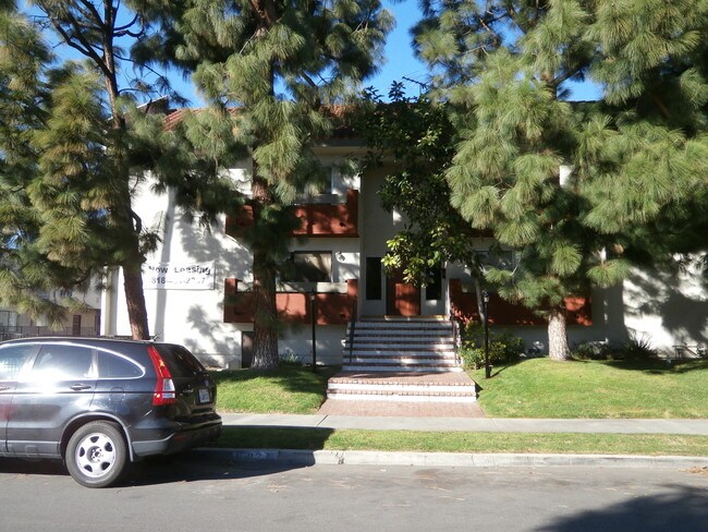 Building Photo - 10827 Morrison St