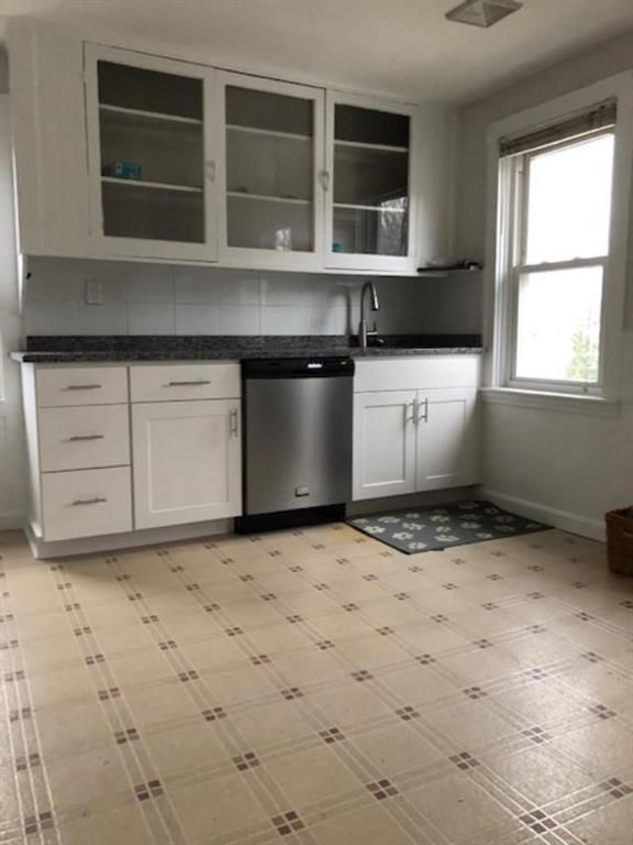 Foto del edificio - 12 Third School St