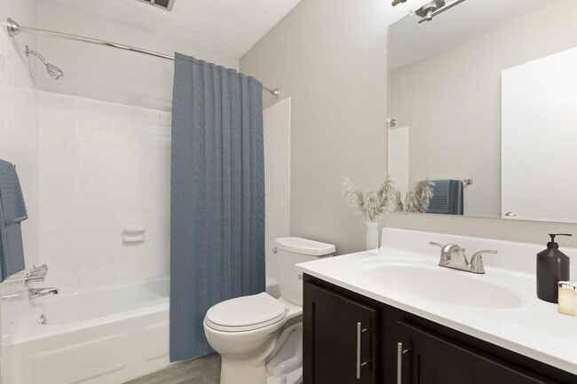 Building Photo - Bradley House Apartments