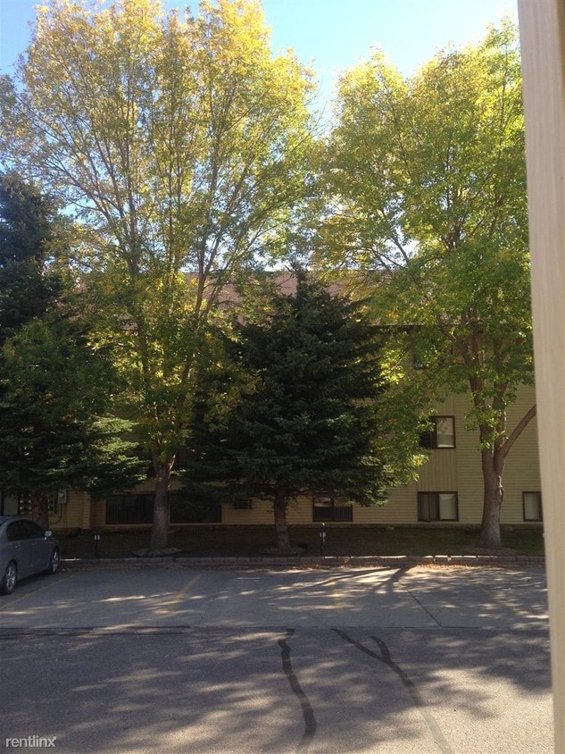 Primary Photo - 1820 E Capitol Ave