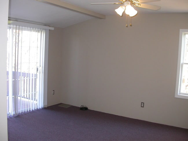 Building Photo - 5645 NY-5