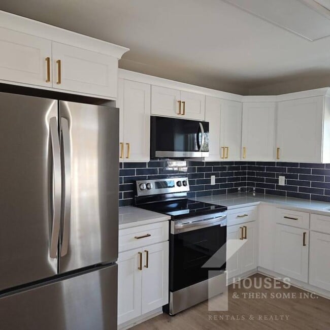 Photo - 511 Hampton Ave House