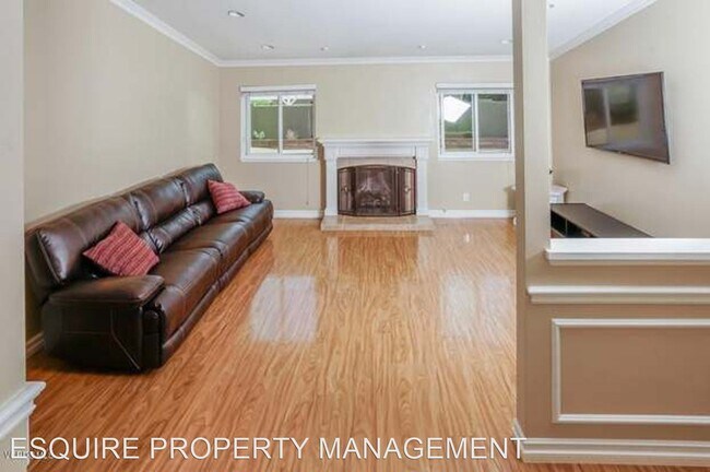 Foto del edificio - 3 br, 2 bath House - 1692 BURNLEY STREET