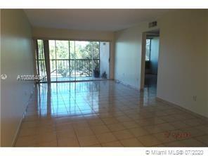 Building Photo - 9150 Fontainebleau Blvd