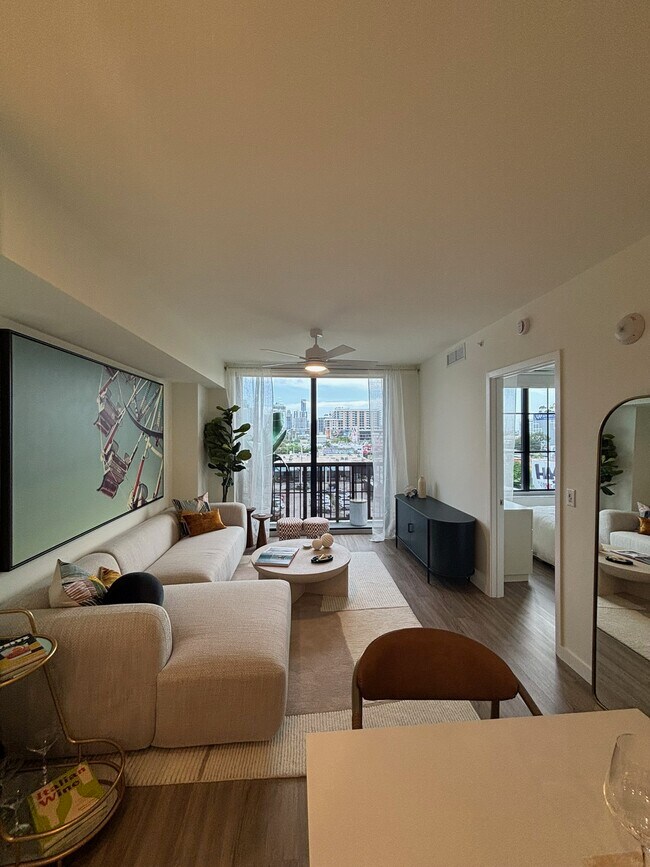 Foto del edificio - 237 NW 31st St