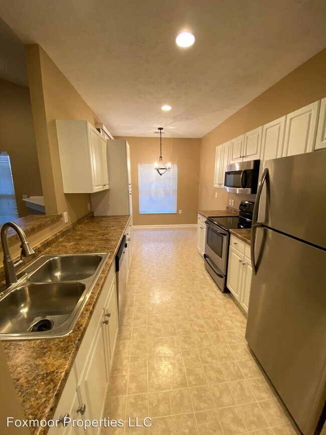 Building Photo - 3 br, 2 bath House - 303 Stockton Ridge