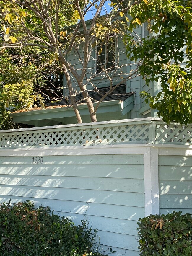 Building Photo - 1520 Adeline St