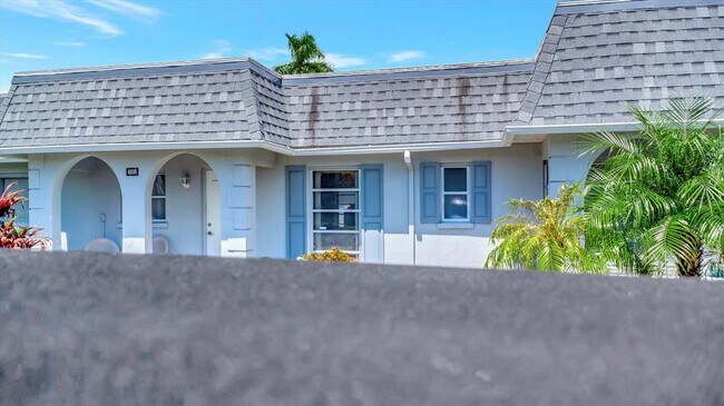 Foto del edificio - 4105 35th Ave W