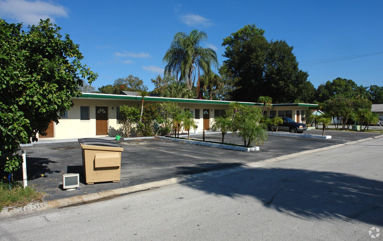 Foto del edificio - 3600 Haines Rd