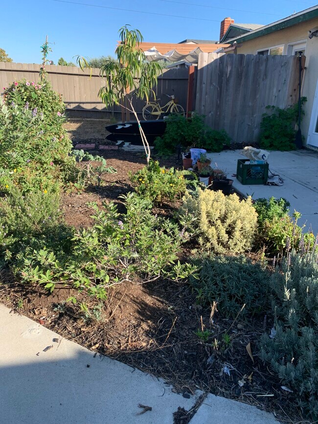 Foto del edificio - 4812 Kelly Dr