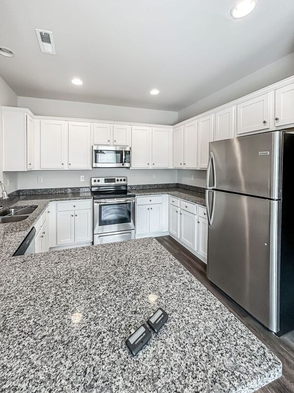 Foto del edificio - 115 Top Flite Dr