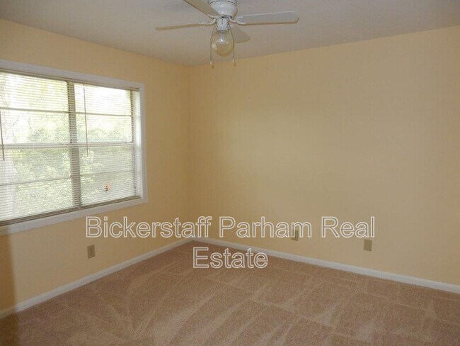 Foto del edificio - 4000 Fourteenth Avenue