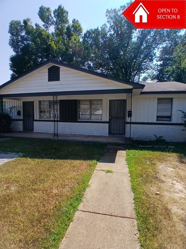 Building Photo - 3019 Carnes Ave