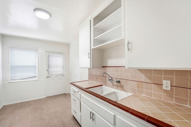 Foto del edificio - Washington Blvd. Marina Apartments - near ...