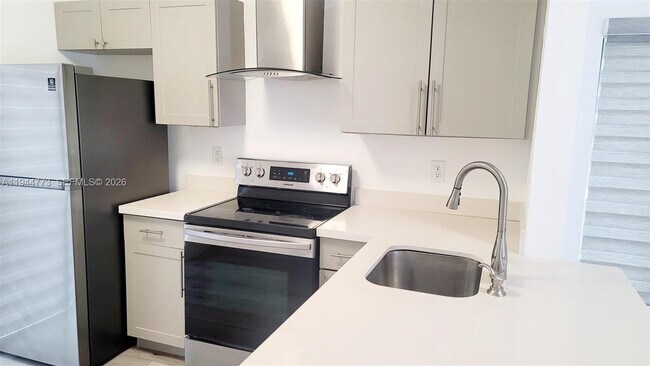 Foto del edificio - 3192 NW 61st St