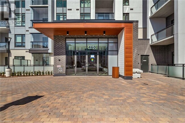 Photo du bâtiment - 460 Gordon Krantz Ave