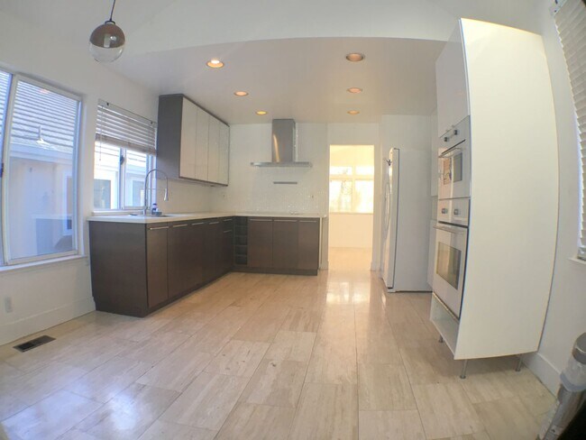 Photo - Gated Community at Canyon Lakes House