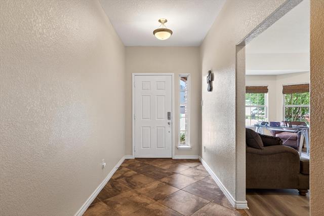 Foto del edificio - 2129 Megan Creek Dr