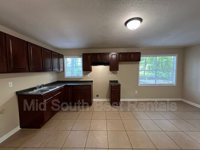 Photo - 2968 Ajanders Cove House