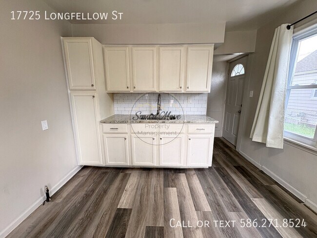 Foto del edificio - 17725 Longfellow St