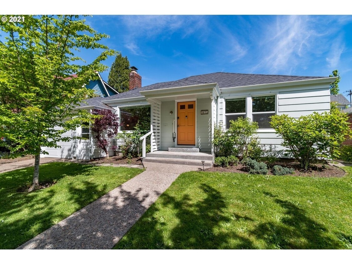 Foto principal - Charming 2BR House in Eugene