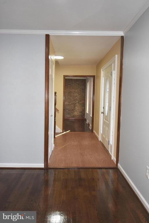 Foto del edificio - 717 Pebblestone Ct