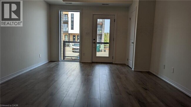 Building Photo - 261 Woodbine Ave