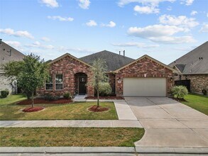 Building Photo - 3622 Pasteur Ln