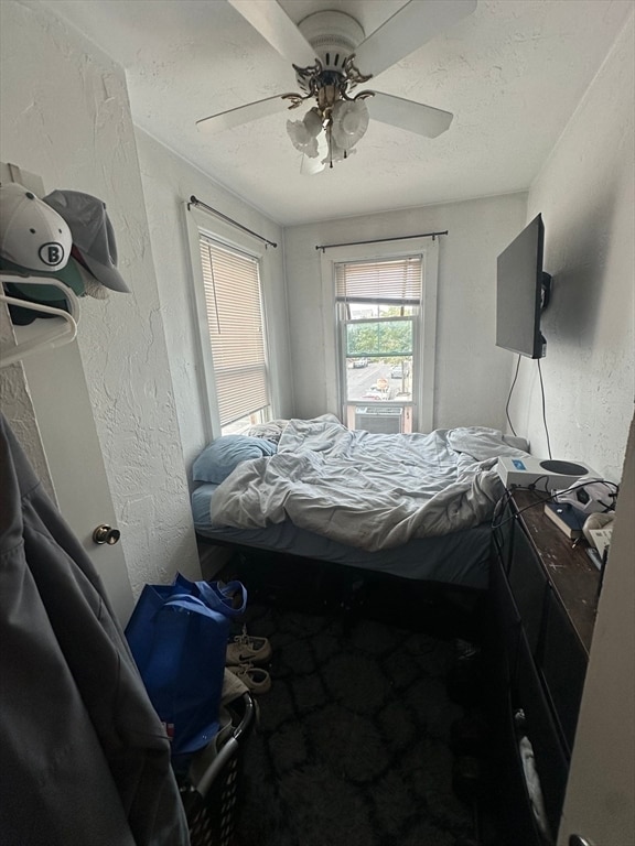 Foto del edificio - 675 E 7th St