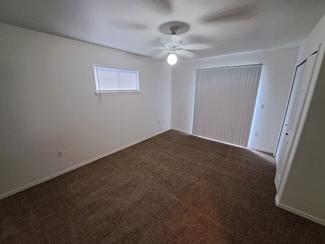 Building Photo - 2 Bed/2 Bath Apartment in NE Bend - Worthi...