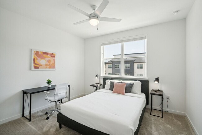 Foto del edificio - 5301 Decker Ln