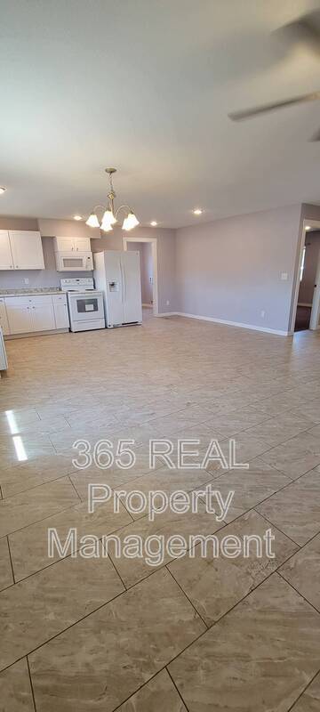 Building Photo - 3311 11 Avenue - Unit A