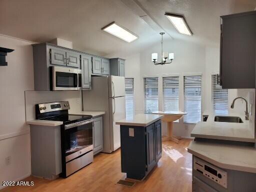 Foto del edificio - 7750 E Broadway Rd