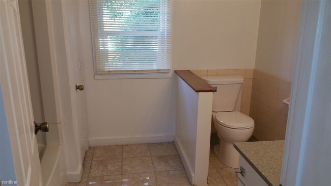 Building Photo - 1 br, 1 bath Apartment - Irving 150-C