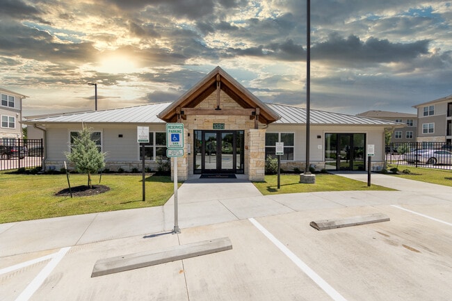 Building Photo - Pecan Grove